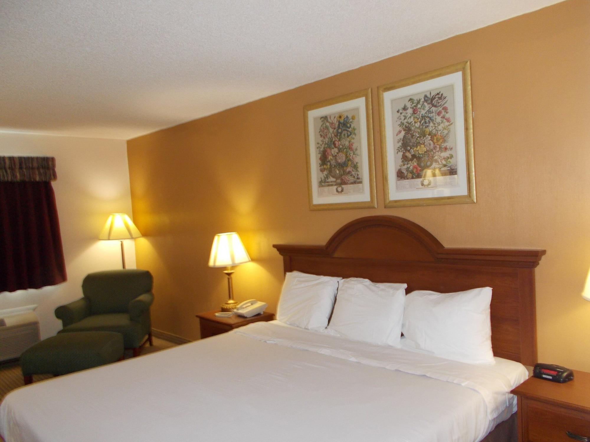 Royalton Inn And Suites, Wilmington,Ohio Buitenkant foto