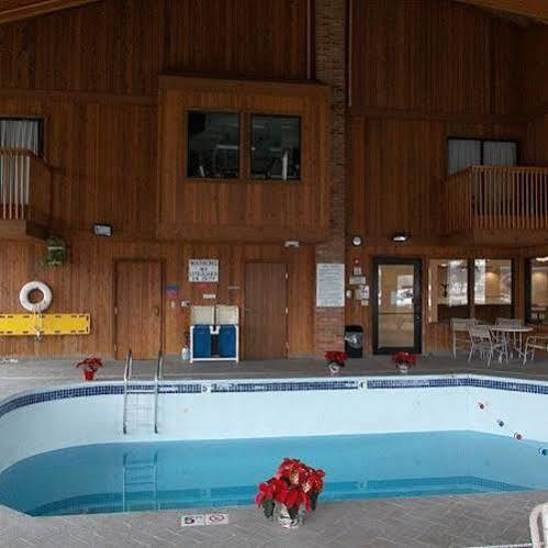 Royalton Inn And Suites, Wilmington,Ohio Buitenkant foto